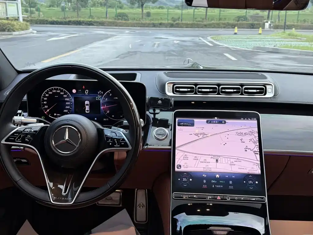 Mercedes-Benz S-Class — миниатюра 8