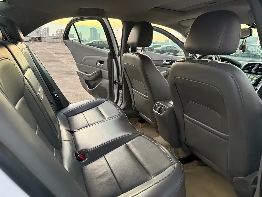 Chevrolet Malibu — миниатюра 10