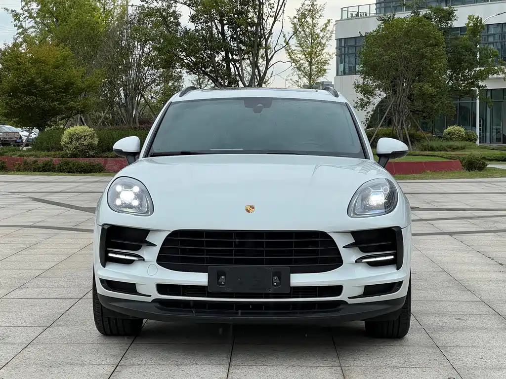 Porsche Macan — миниатюра 2