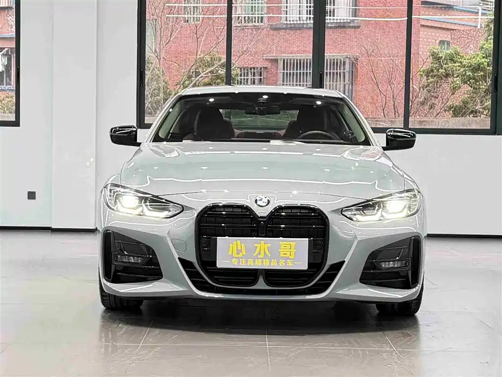 BMW 4 SERIES