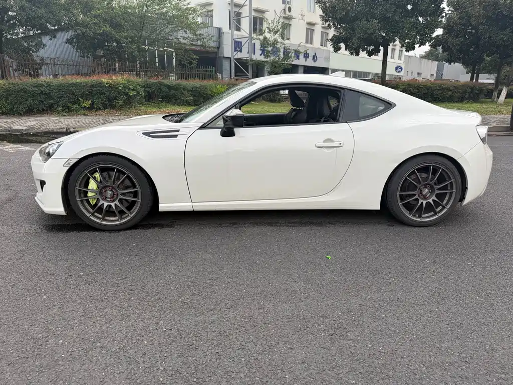 Subaru BRZ — миниатюра 4
