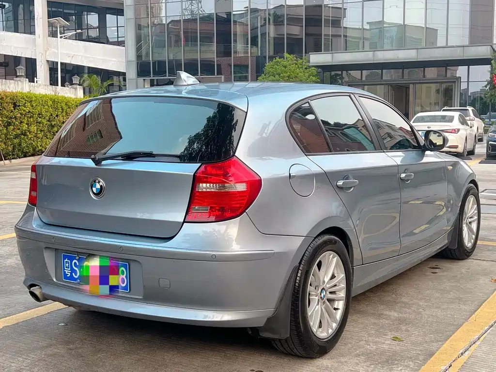 BMW 1 Series (Import) — миниатюра 4
