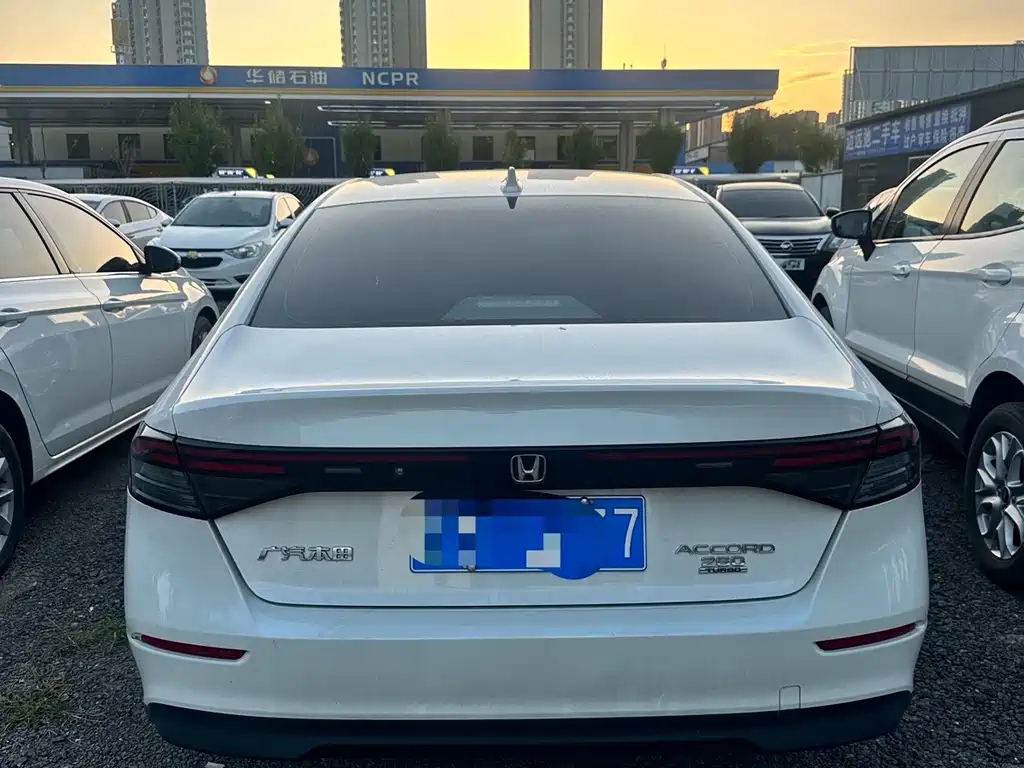 Honda Accord — миниатюра 6