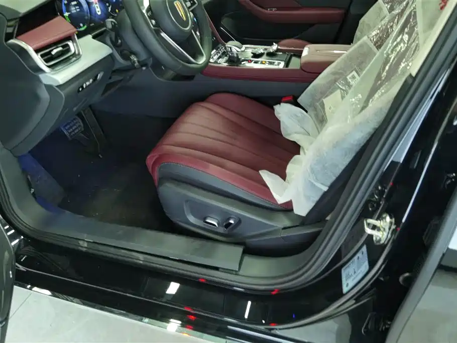 Hongqi H5 PHEV 2025 130