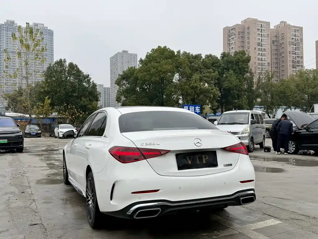 MERCEDES-BENZ C CLASS