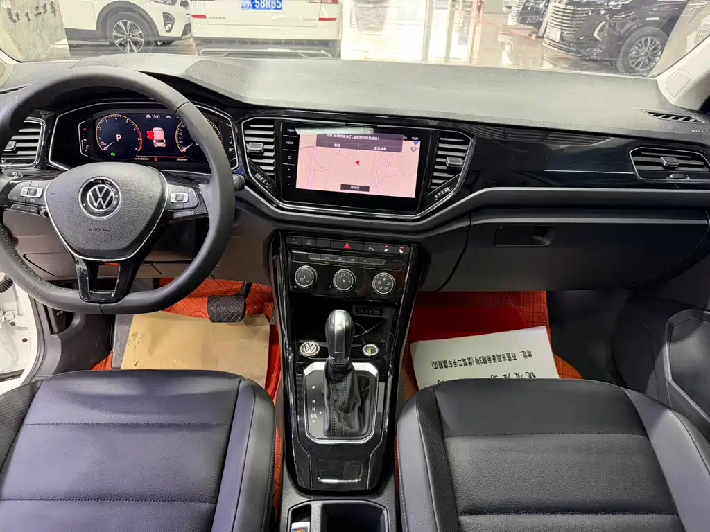 VOLKSWAGEN T ROC EXPLORING SONGS