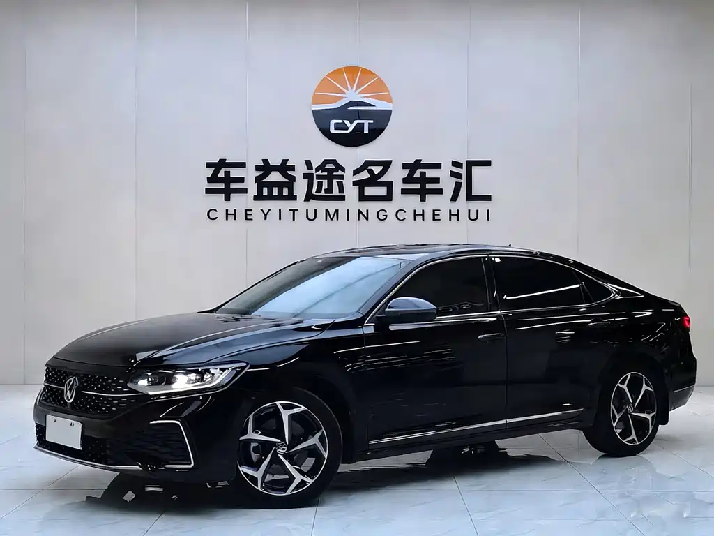 Volkswagen Passat 2024
