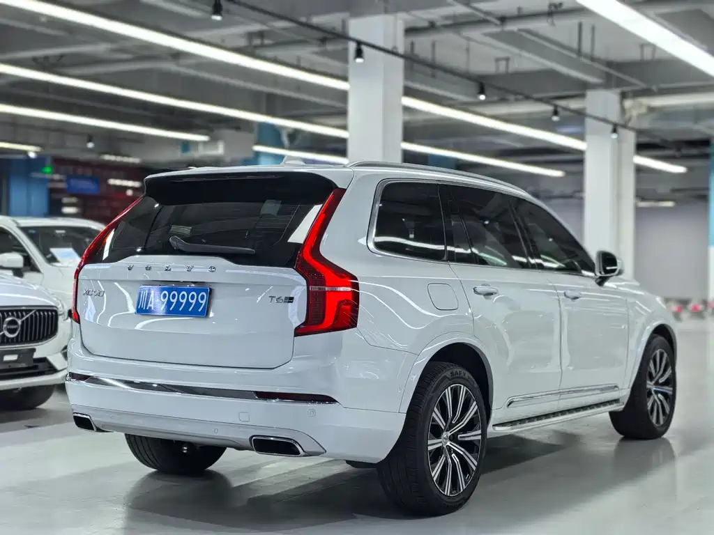 Volvo XC90 2020 T6 Luxury 7 мест