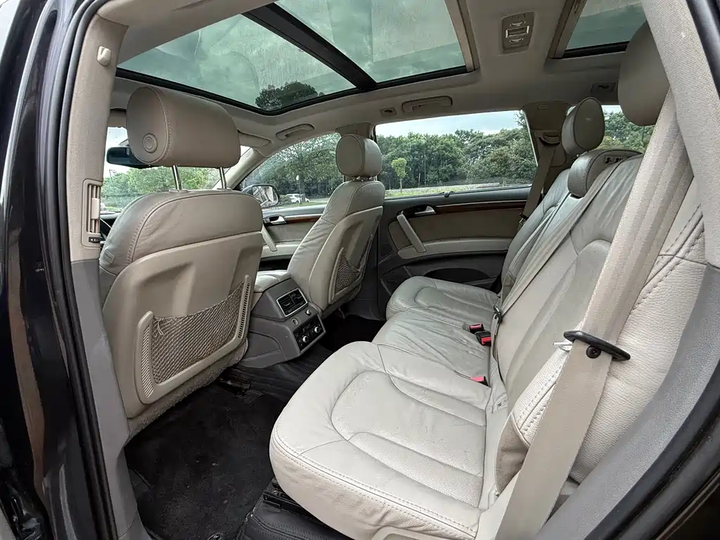 Audi Q7 — миниатюра 8