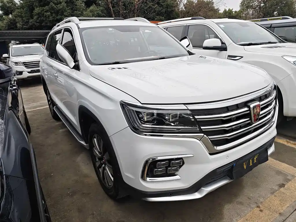 ROEWE RX8