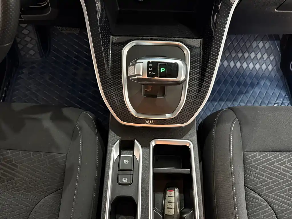 Haval M6 — миниатюра 15
