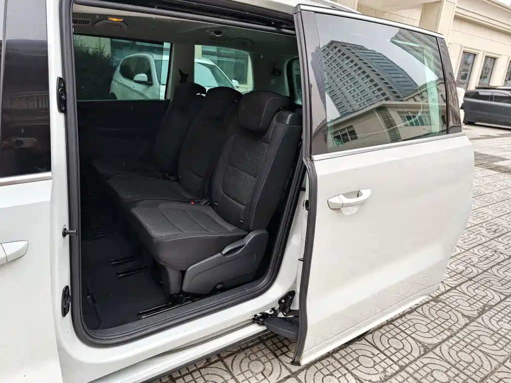 Volkswagen Sharan — миниатюра 13