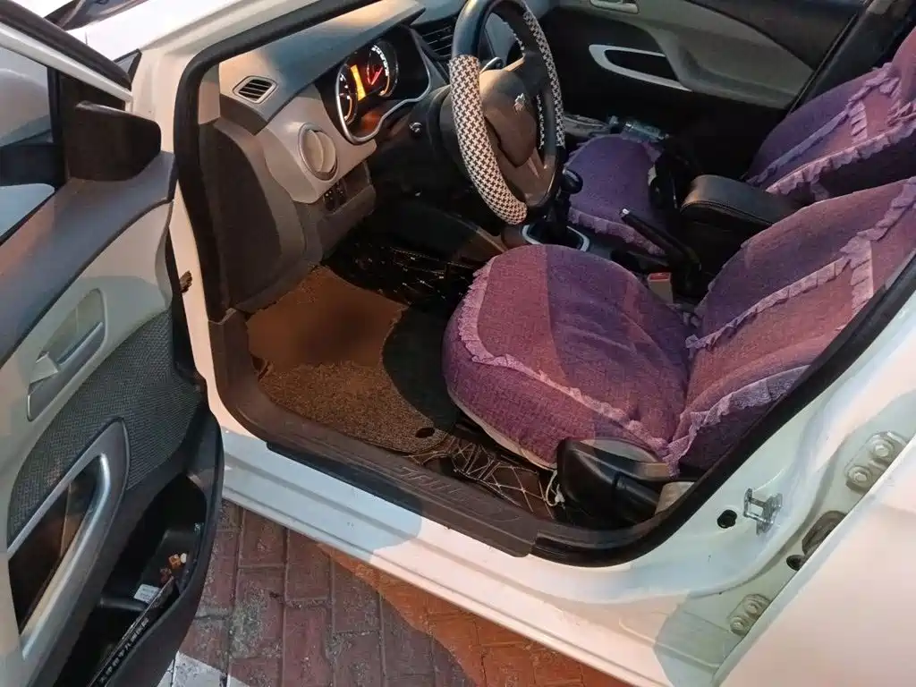 Chevrolet Sail — миниатюра 17