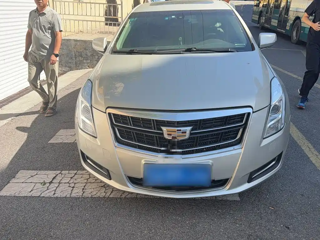 Cadillac XTS — миниатюра 4