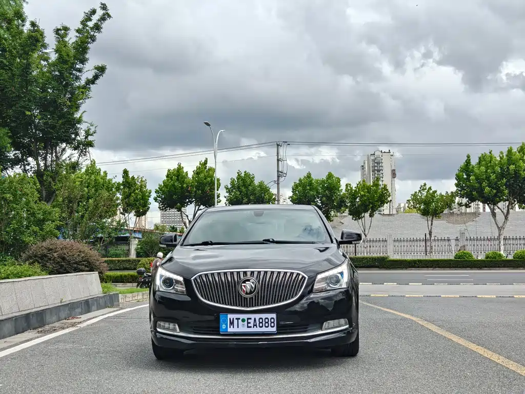 Buick LaCrosse — миниатюра 2