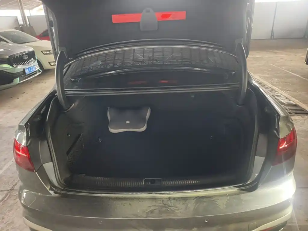 Audi A4L — миниатюра 22