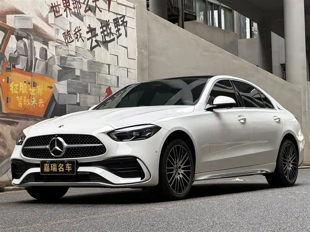Mercedes-Benz C-Class 2025