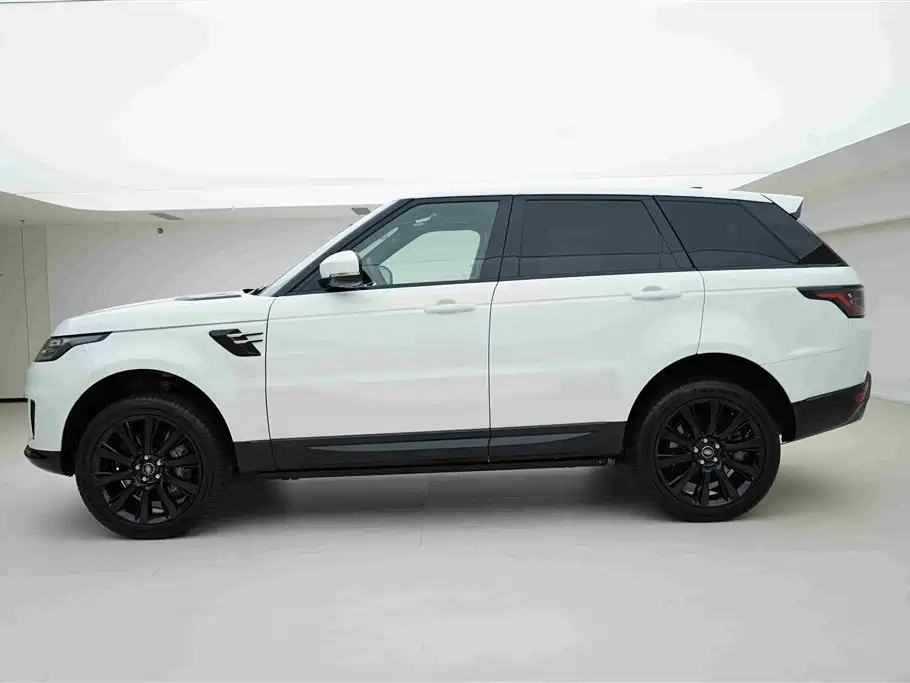 Land Rover Sport PHEV — миниатюра 3