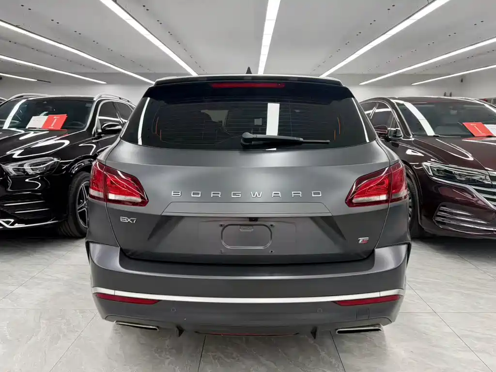 Borgward BX7 — миниатюра 5