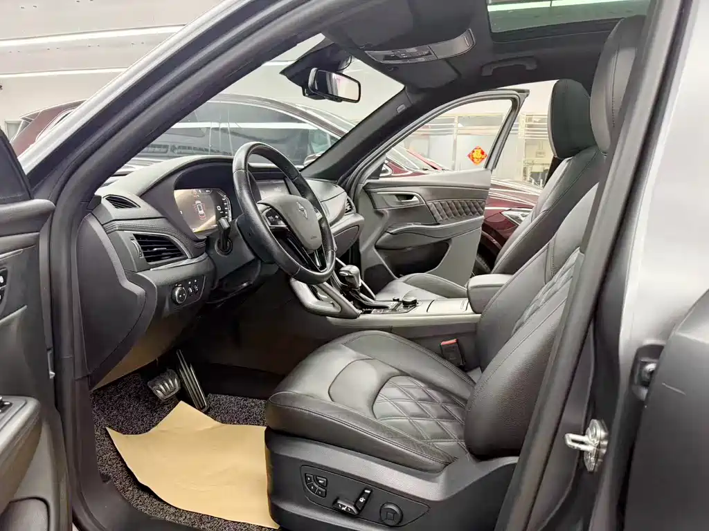 Borgward BX7 — миниатюра 7