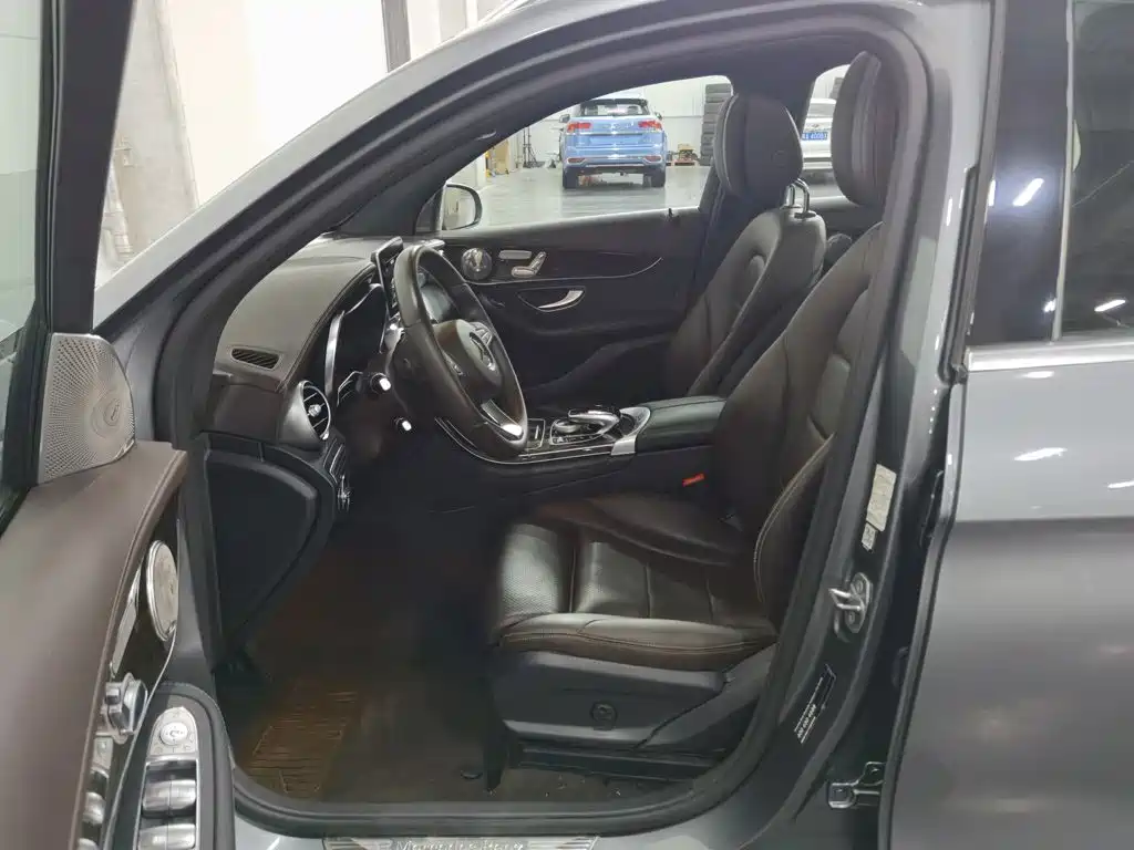 Mercedes-Benz GLC 2017 GLC 260 4MATIC