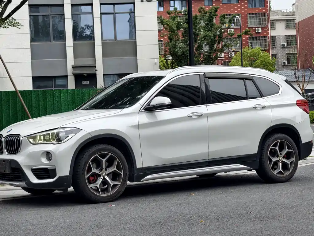 BMW X1 2018 sDrive18Li Premium