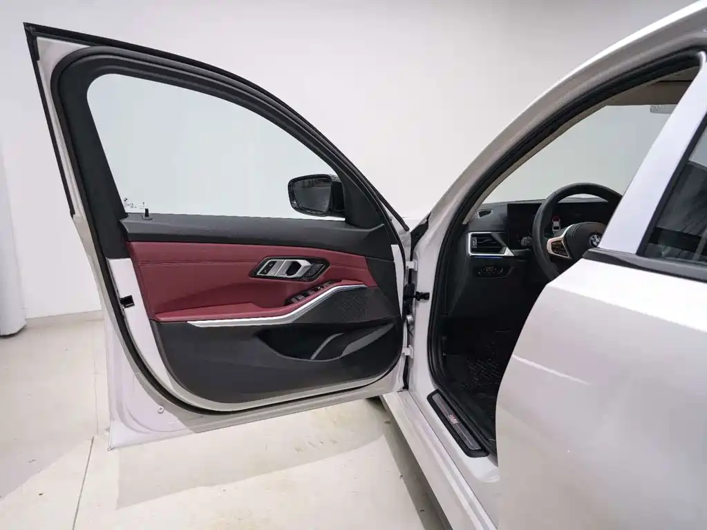 BMW i3 — миниатюра 11