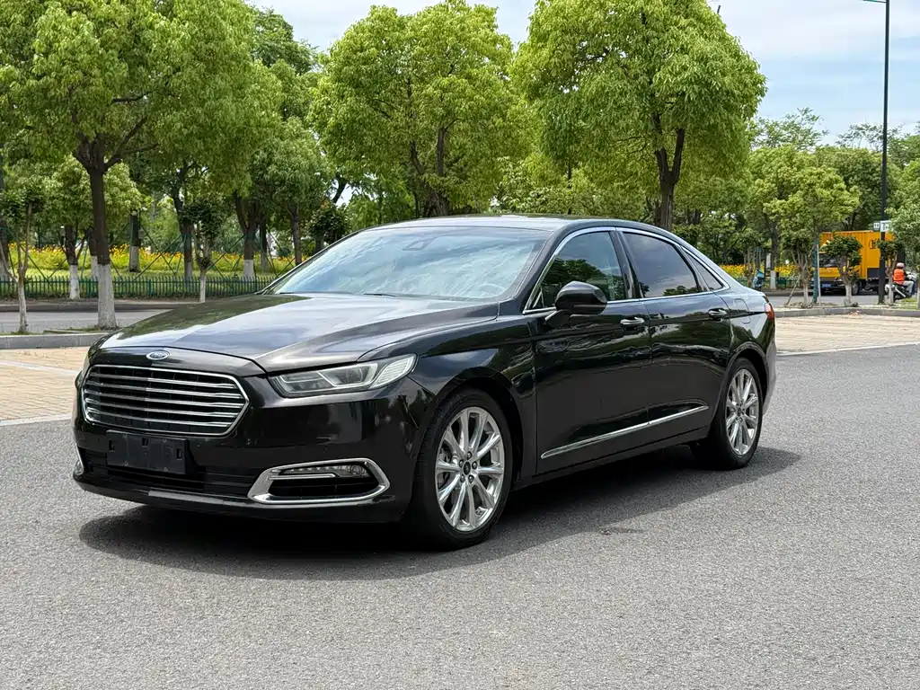Ford Taurus 2016