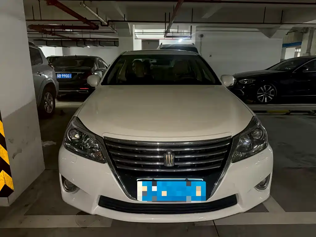 Toyota Crown 2012 2.5L Royal