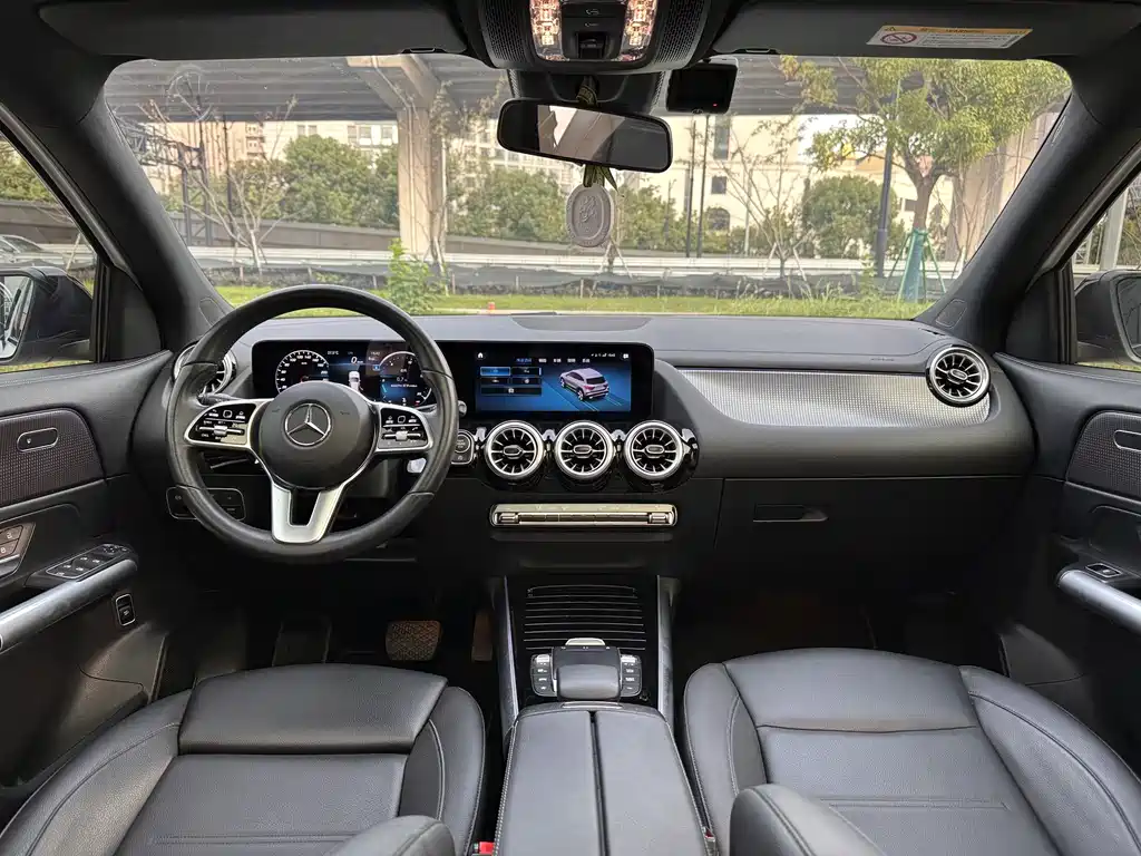 Mercedes-Benz GLA — миниатюра 5