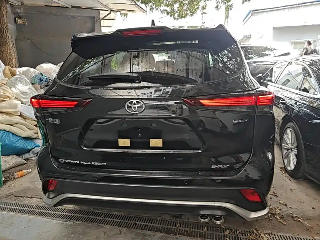 Toyota Crown Kluger 2026 2.5L HEV Luxury