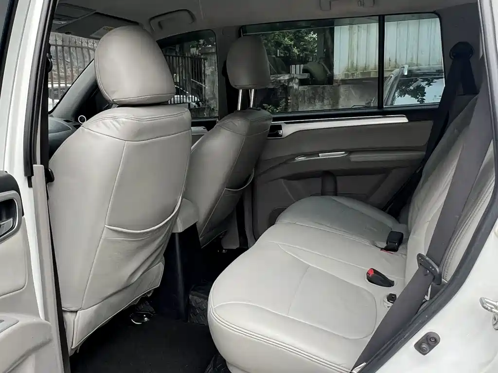 Mitsubishi Pajero Sport 3.0L Auto 4WD Executive Edition, фото 4