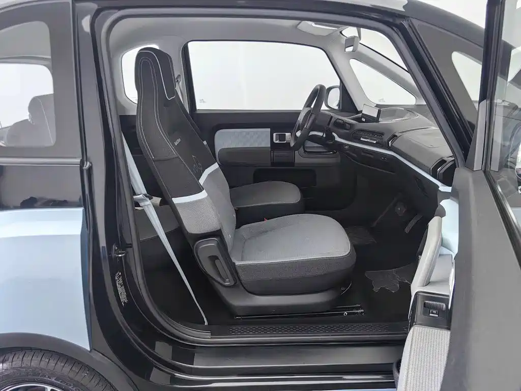 Baojun E300 — миниатюра 23