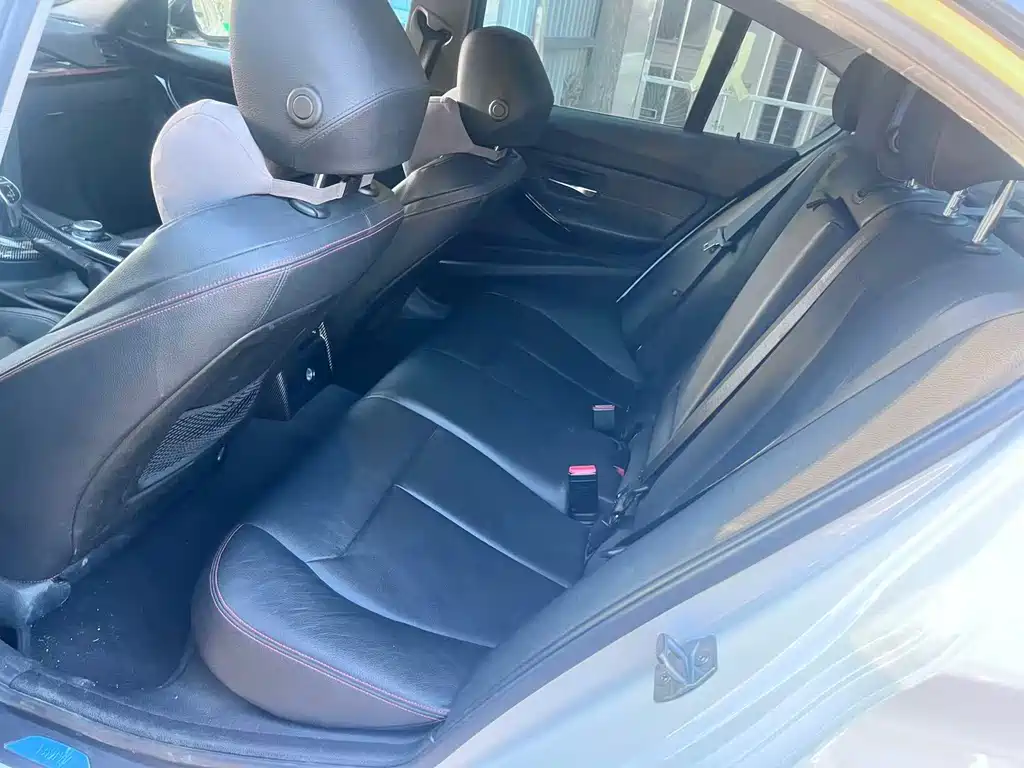 BMW 3 Series — миниатюра 8