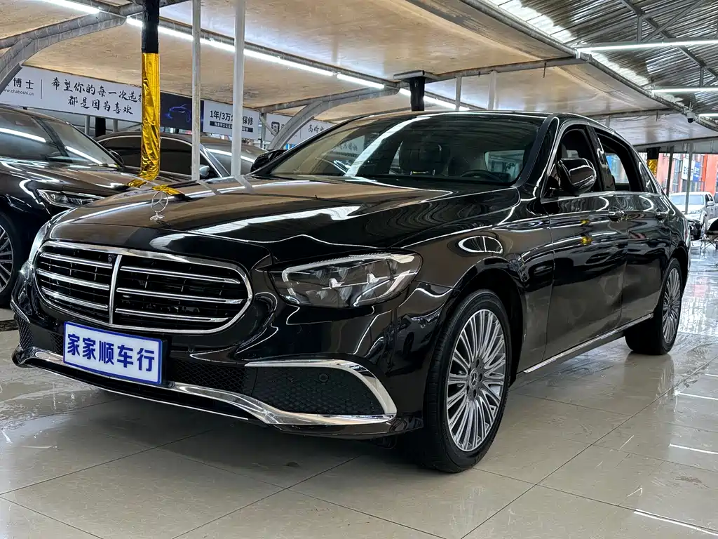 Mercedes-Benz E-Class 2022