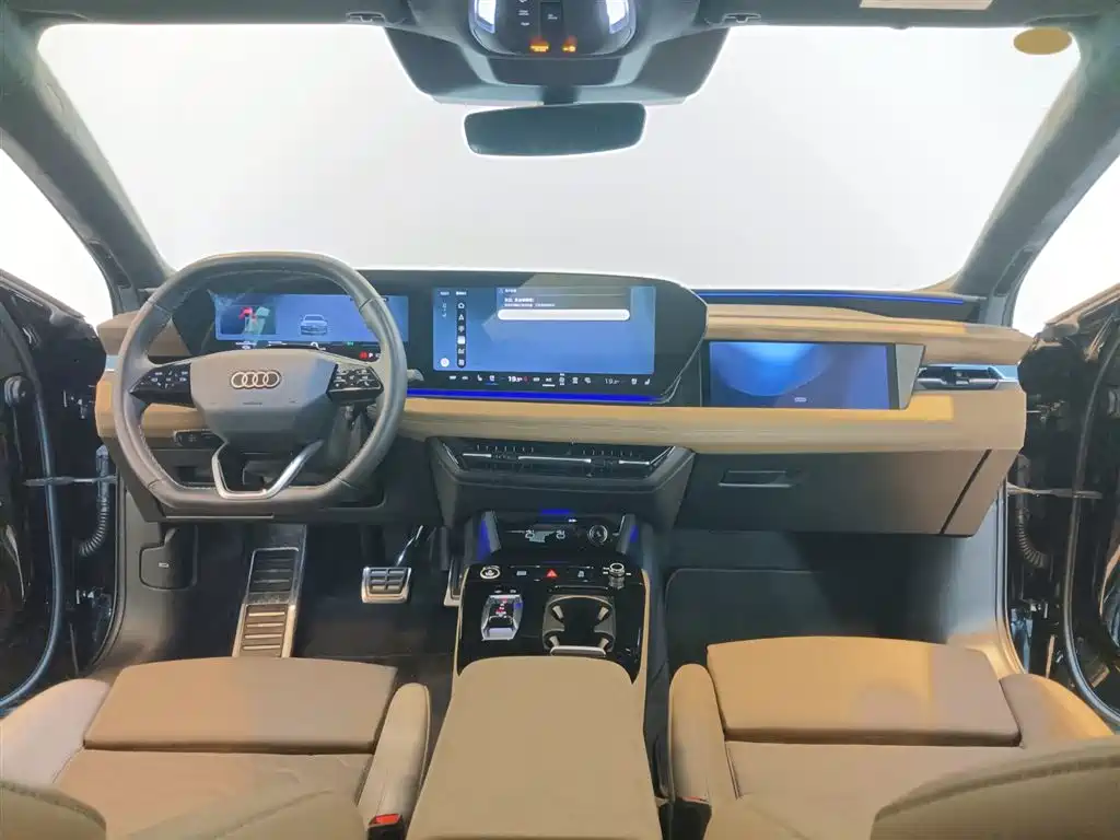 Audi A6L e-tron — миниатюра 6