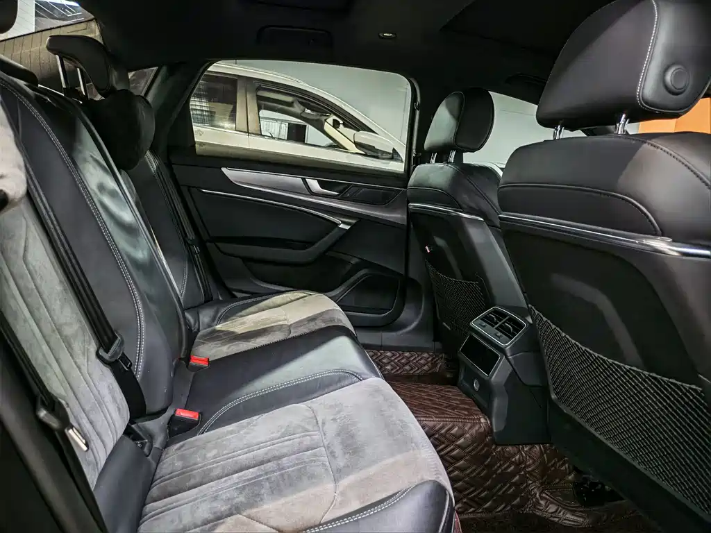 Audi A6L — миниатюра 15