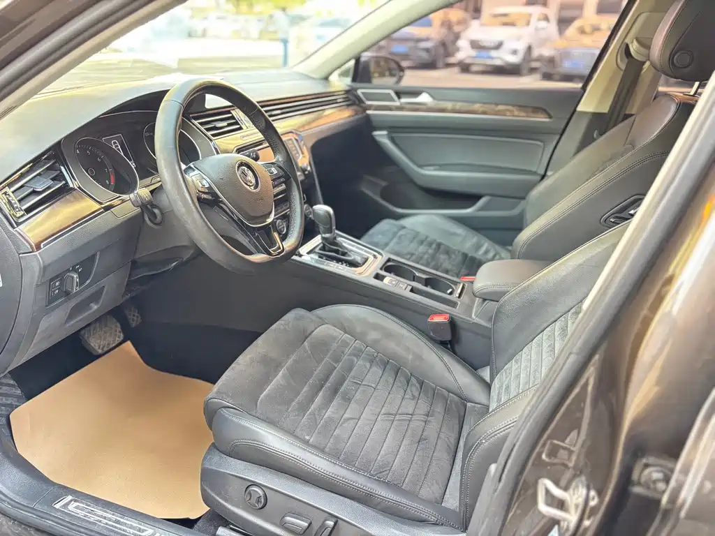 Volkswagen Magotan 2017 330TSI DSG Luxury