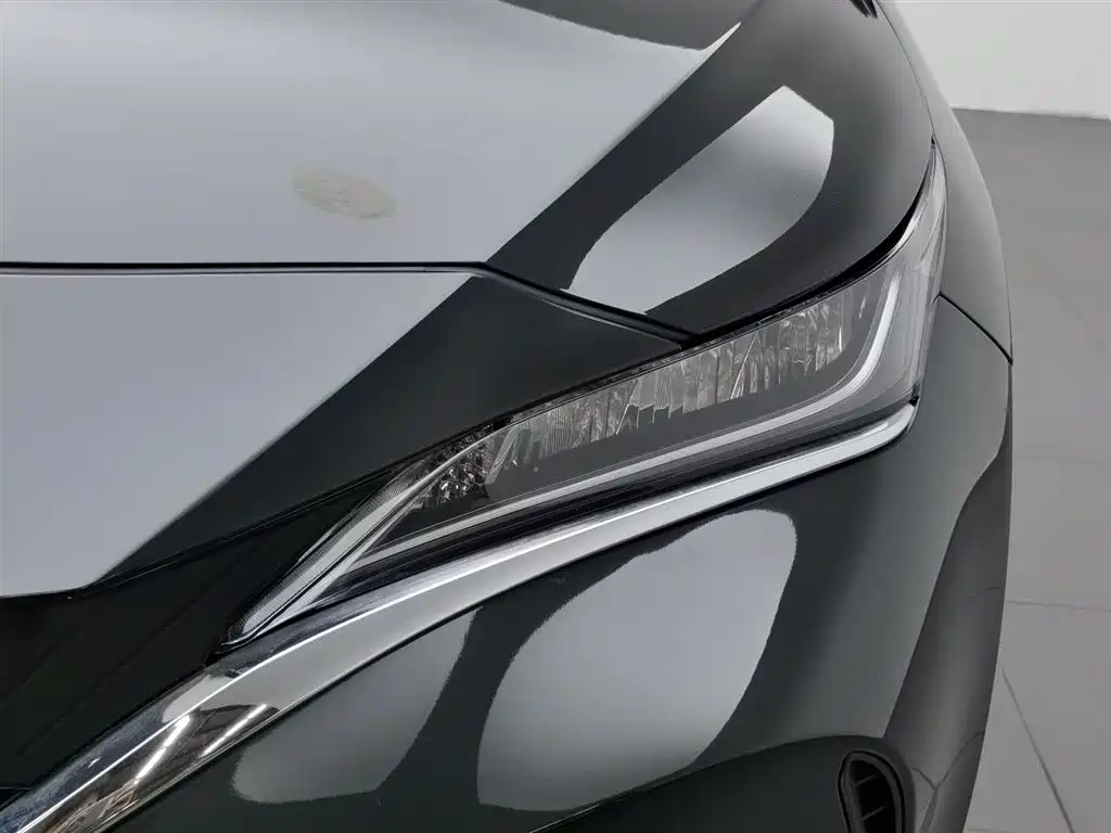 Toyota Harrier 2022 2.5L CVT Luxury