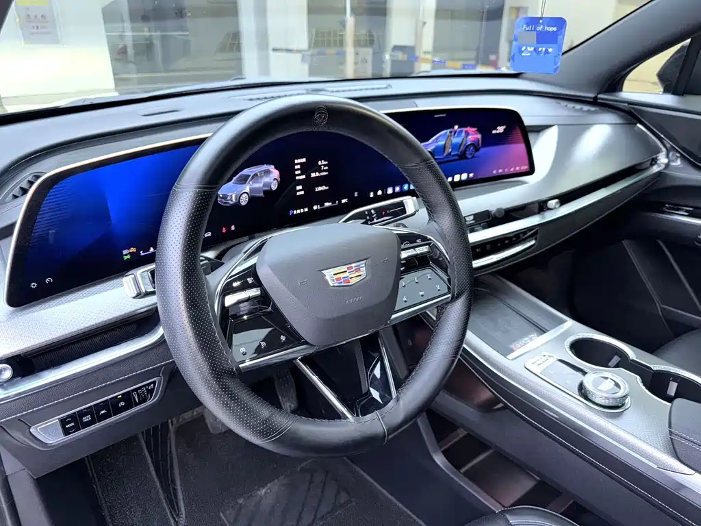 Cadillac XT5 — миниатюра 9