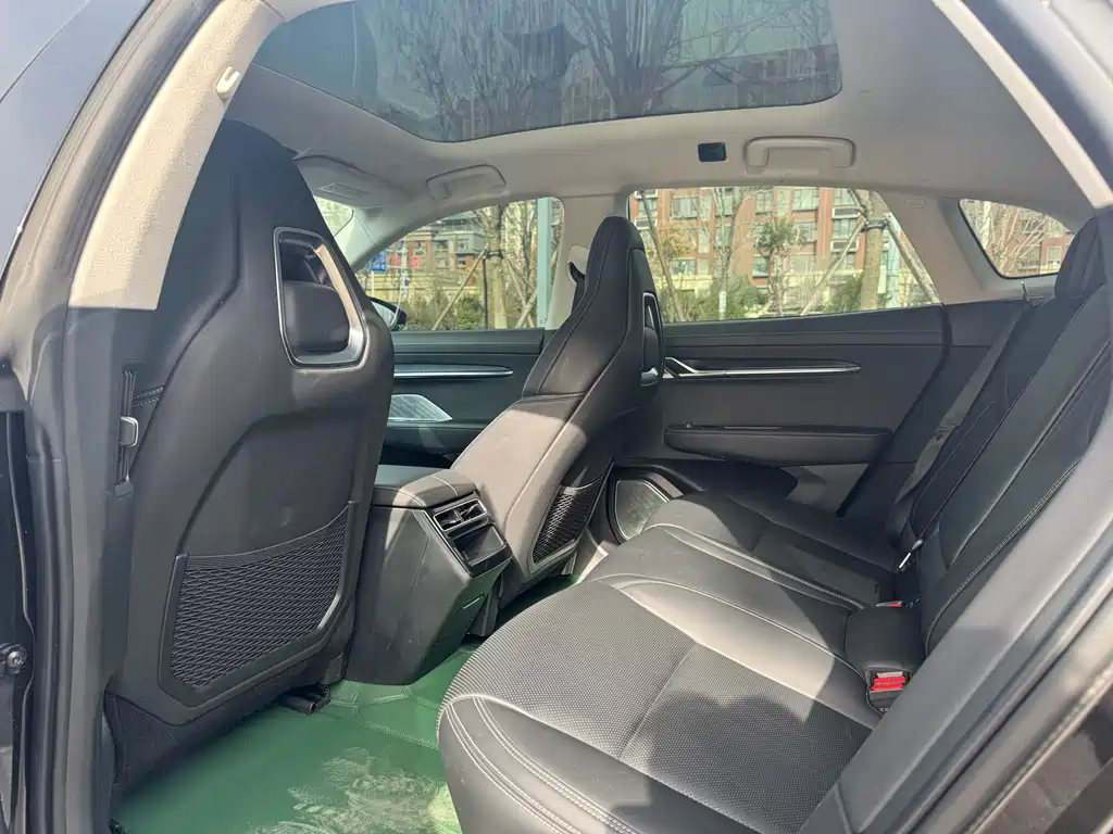 ZEEKR EXTREME KRYPTON 001