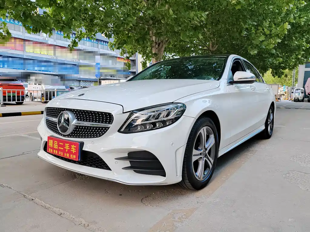 Mercedes-Benz C-Class 2020