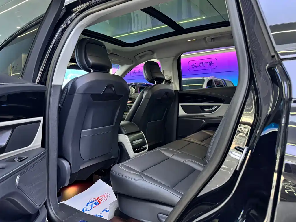 Lincoln Nautilus 2023 2.0T