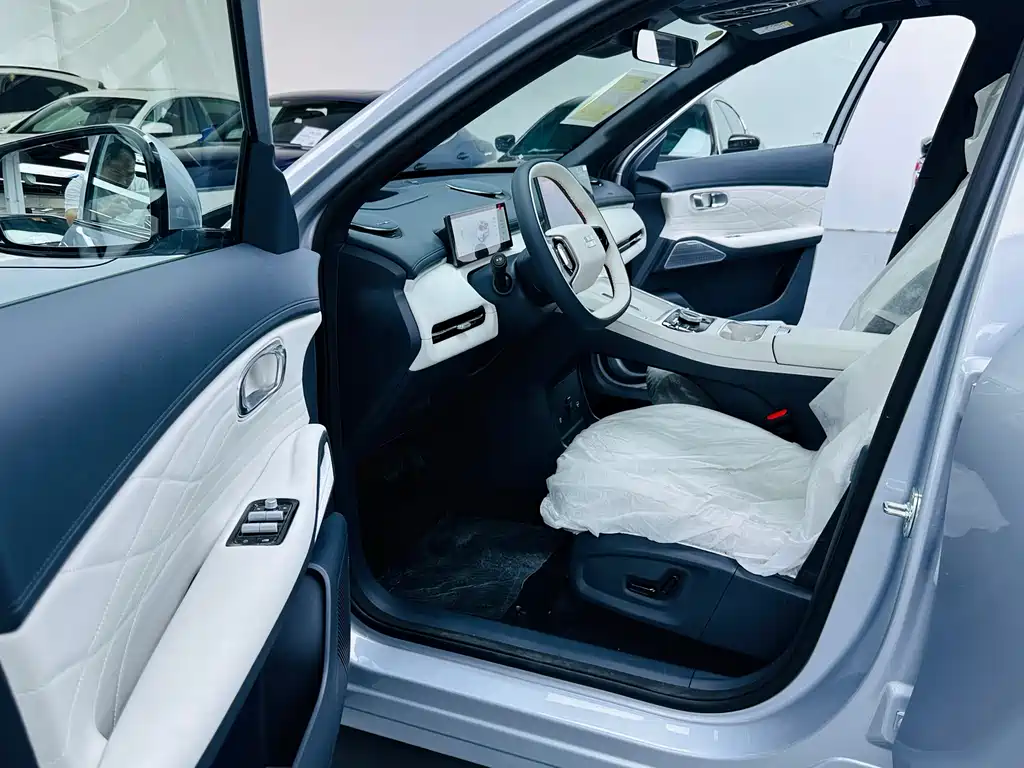 Geely Galaxy Galaxy 7 7 2025 120km +