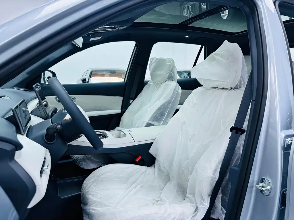 Geely Galaxy Galaxy 7 7 2025 120km +