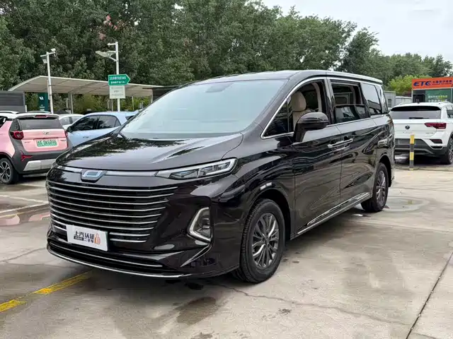 2024 Bestune M9