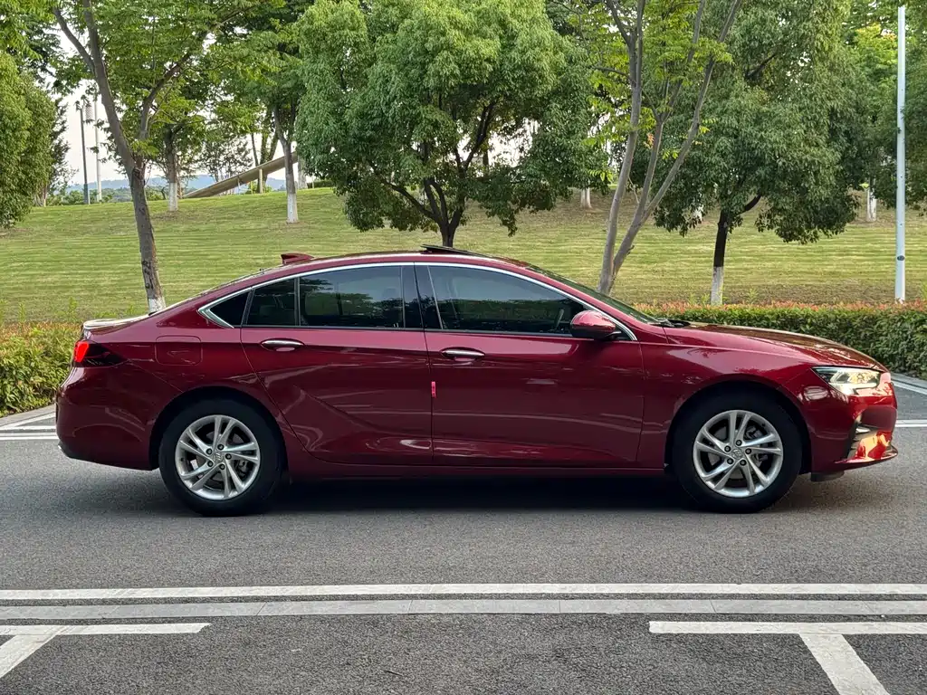 Buick Regal 2021 552T Elite