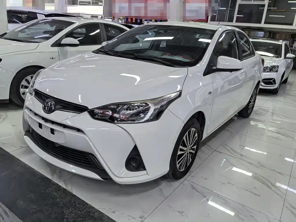 Toyota Yaris L 2019
