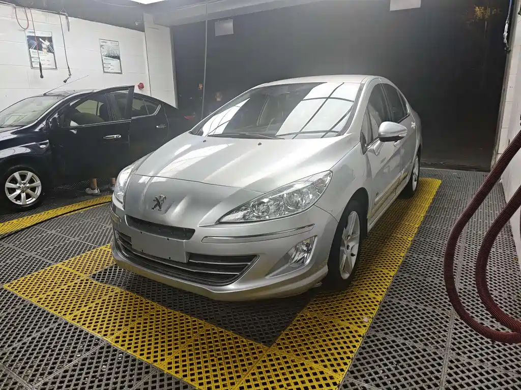 Peugeot 408 2013