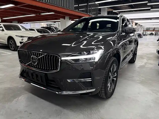 Volvo XC — фото 1